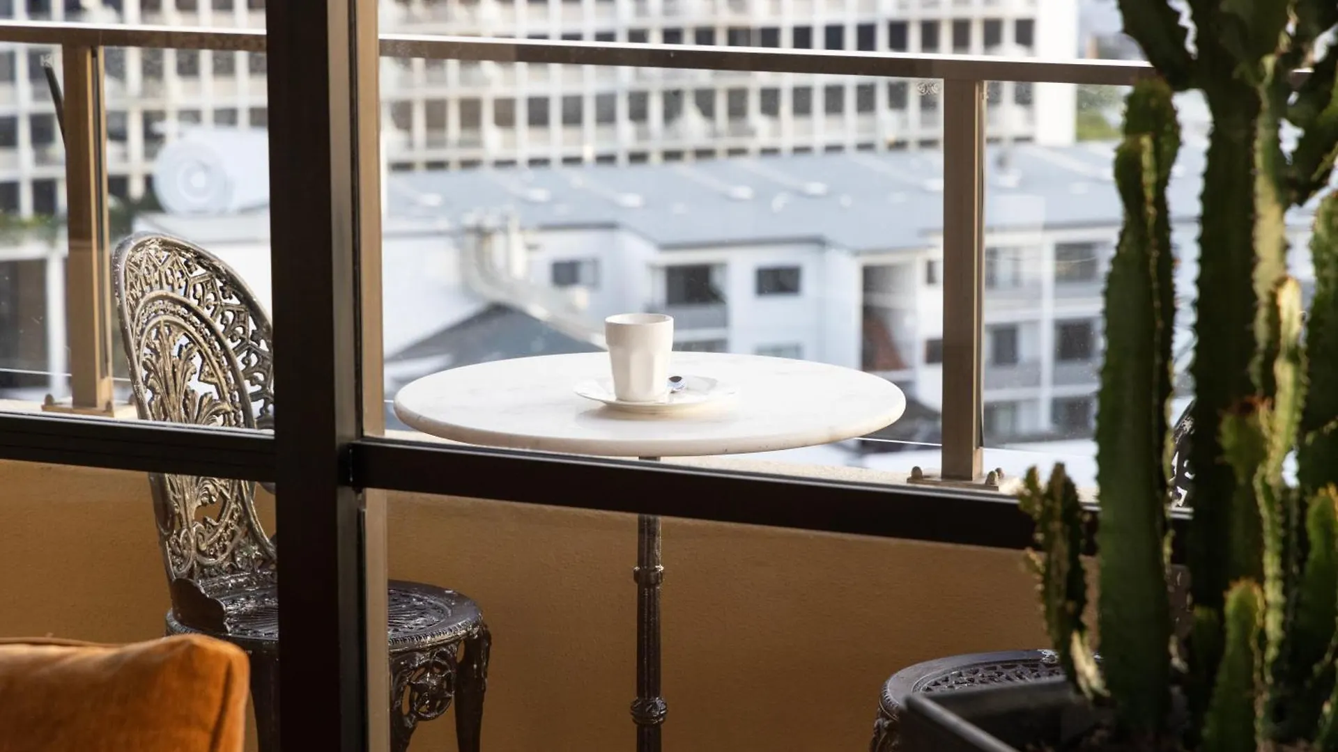 Sub Penthouse - Large Luxury 2 Bedroom Apartment Brisbane