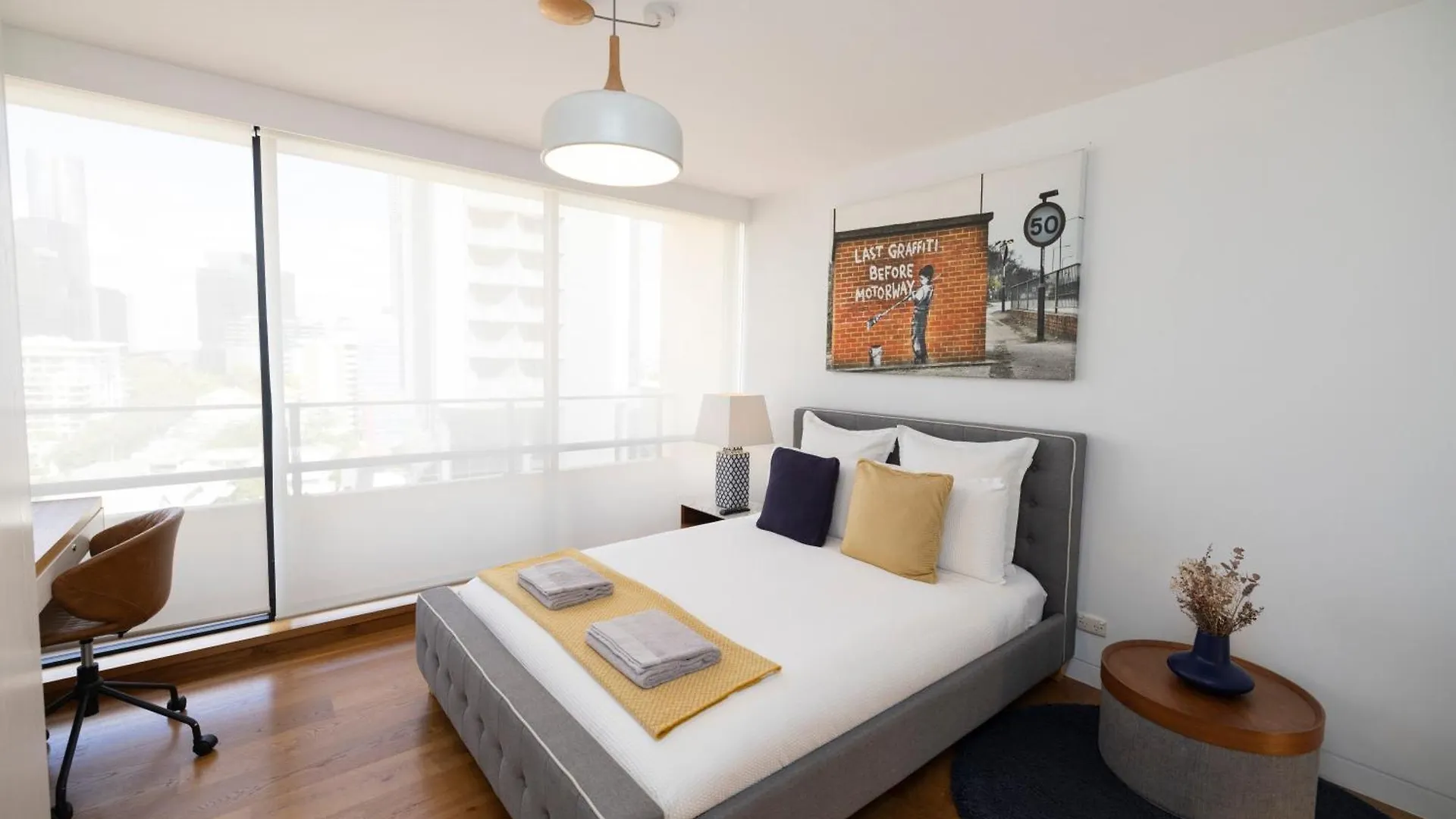 Sub Penthouse - Large Luxury 2 Bedroom Apartment Brisbane