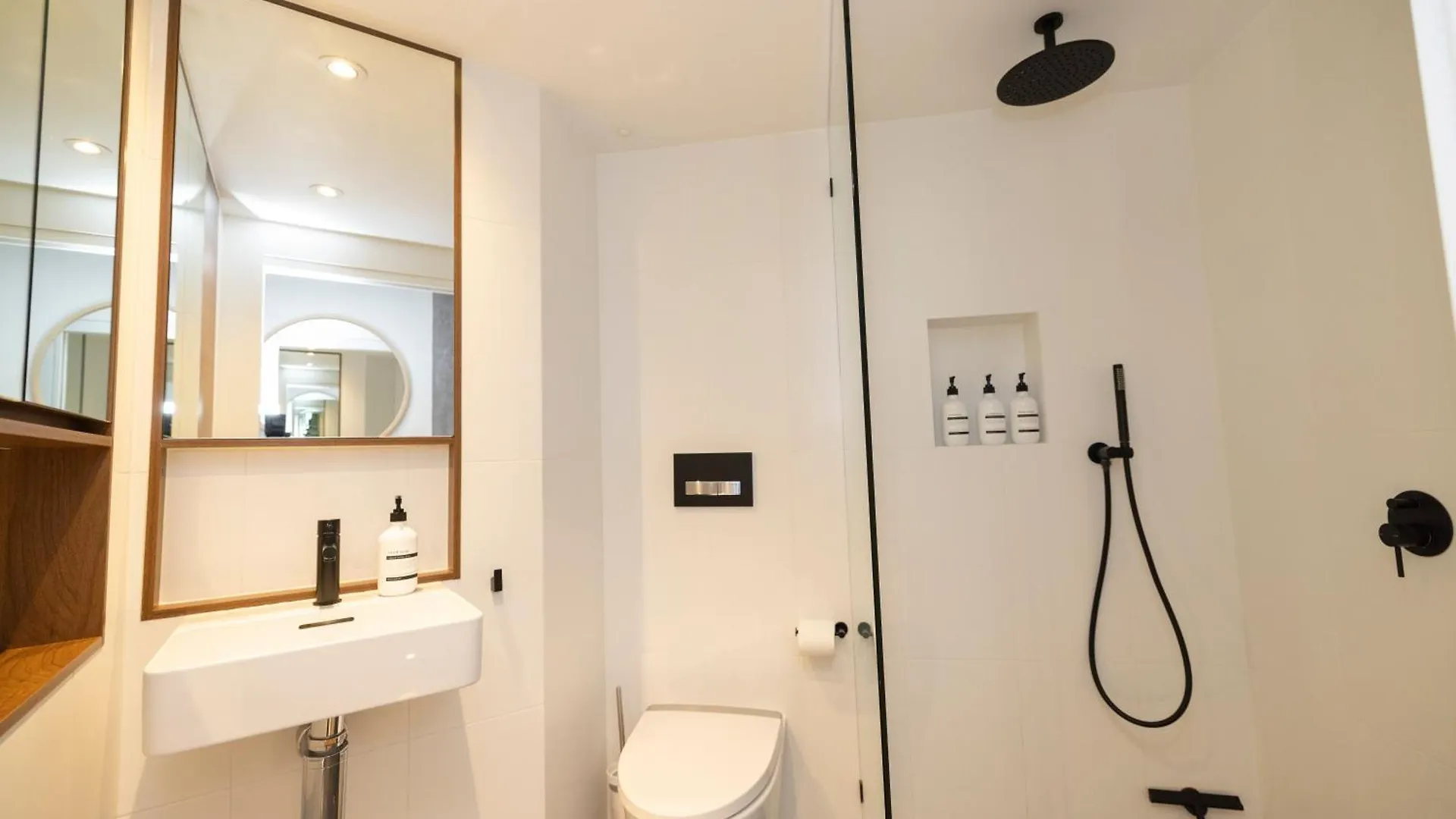 Sub Penthouse - Large Luxury 2 Bedroom Apartment Brisbane