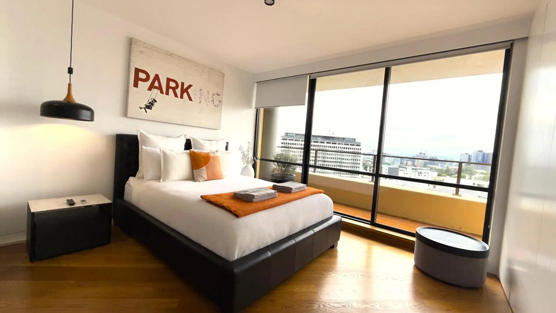 Sub Penthouse - Large Luxury 2 Bedroom Apartment Brisbane